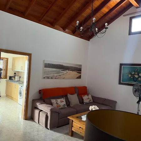 Casa Daniela بيت للعطل Tahiche